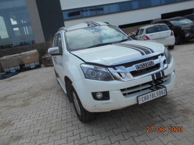 salvage Isuzu V Cross